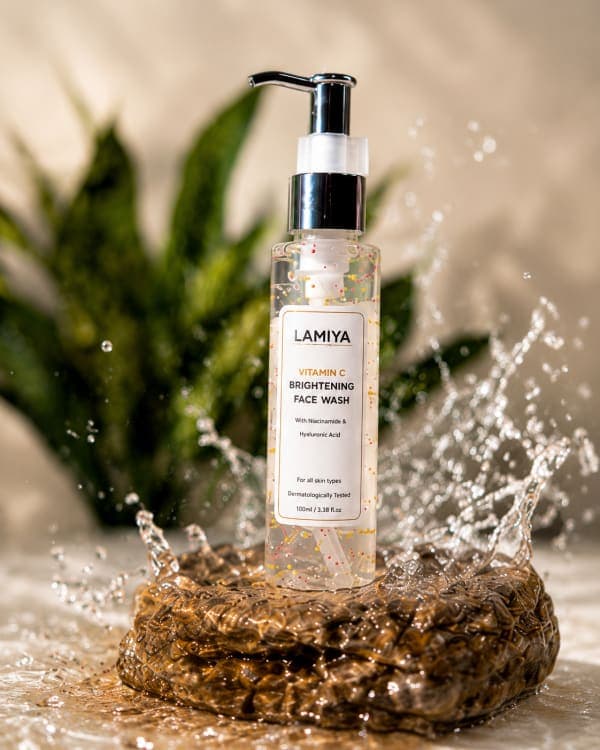 Lamiya Vitamin C Brightening Face Wash with Niacinamide & Hyaluronic Acid - 100ml — Face Wash skincare — Lamiya Pakistan